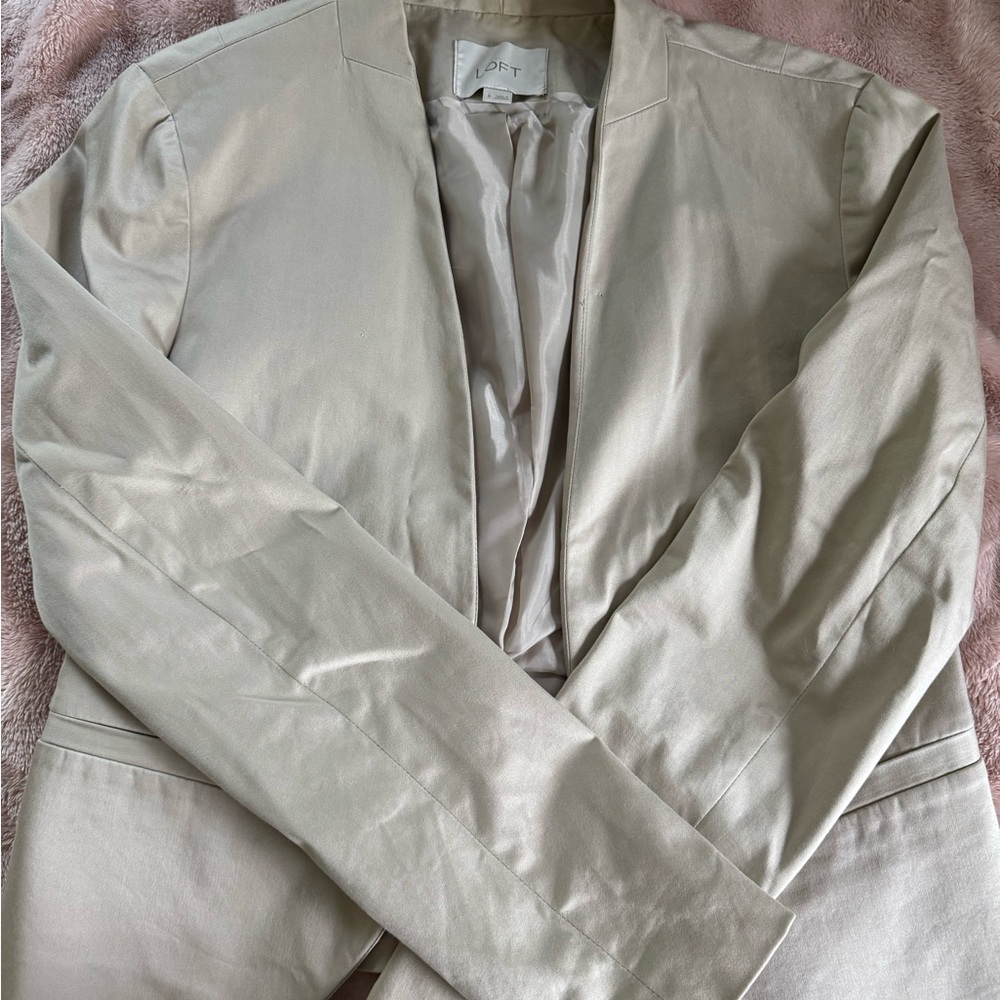 LOFT Cream Blazer Minimalist Design